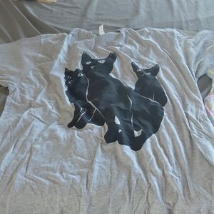Chic Gray Cat Print Tee
